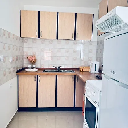 Mattisa - 150m From Sea Apartment