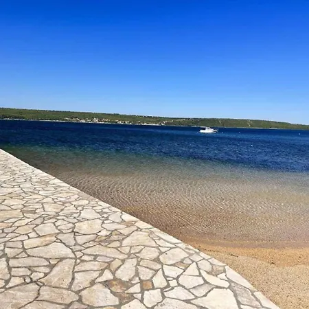 Mattisa - 150m From Sea * Kruševo